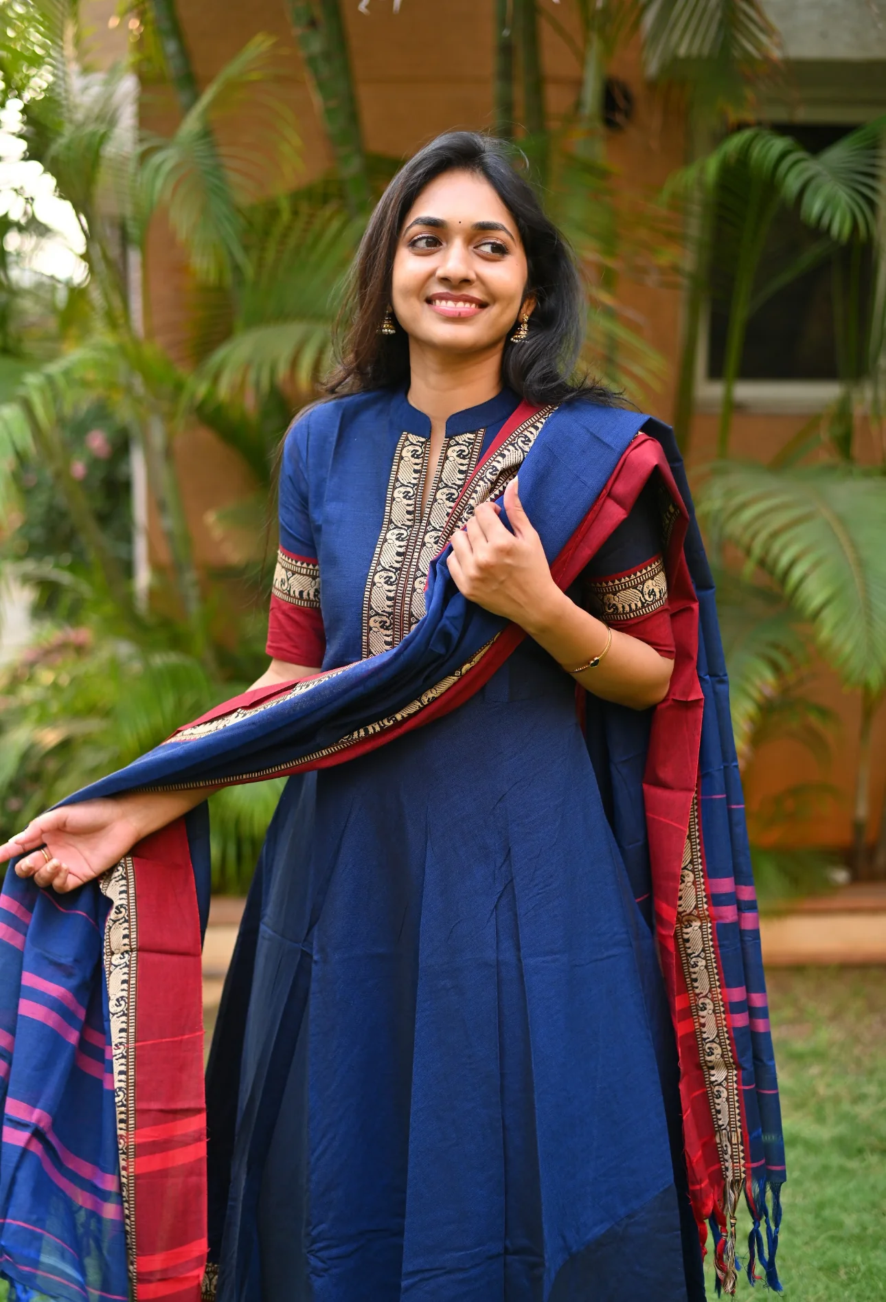 Arti-Blue with red - Image 2