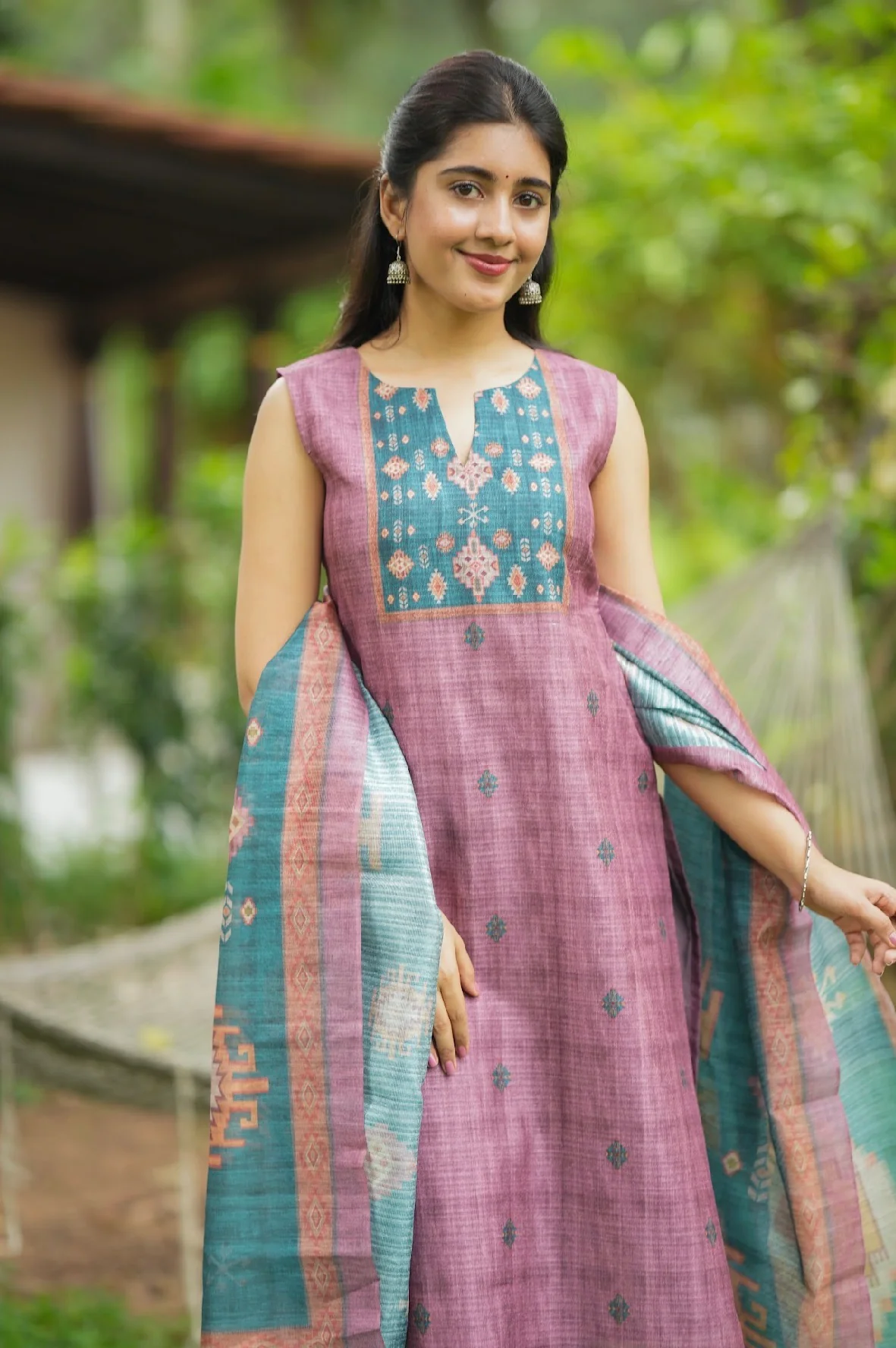 Megha-Geometric Kalamkari - Image 5