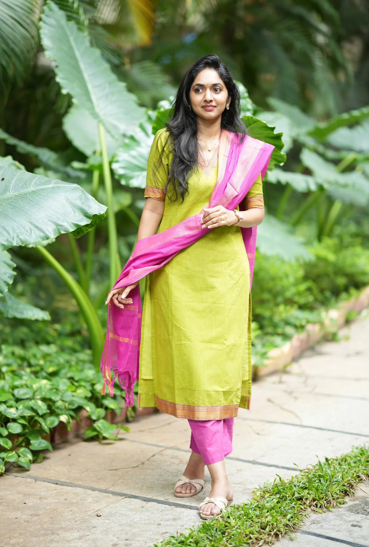 SAAVITRI - Image 6
